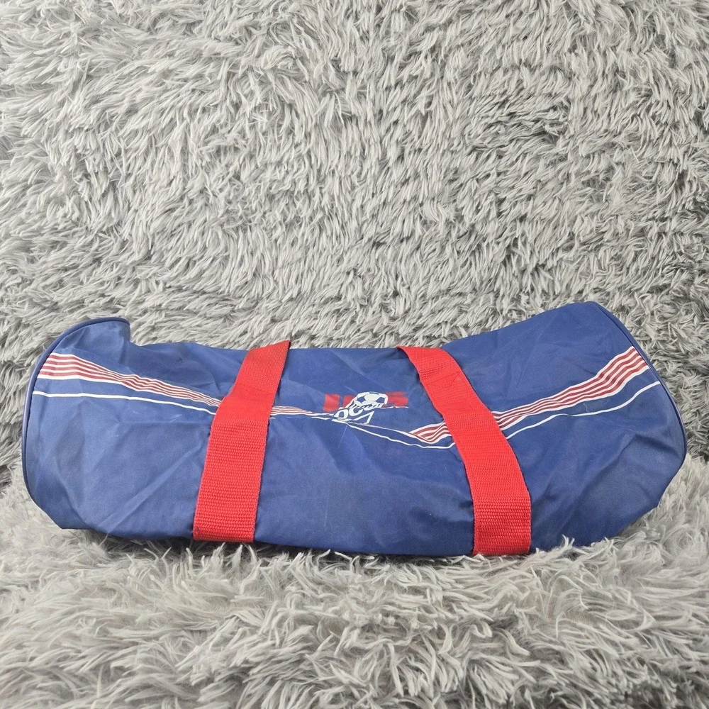 US‎ Soccor Blue 19x9x10 Nylon Shoulder & Hand Straps Duffle Bag *Flaw